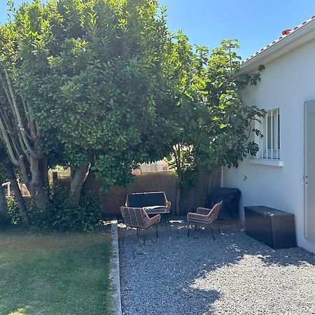 Maisonnette Confortable A Pornic Bagian luar foto
