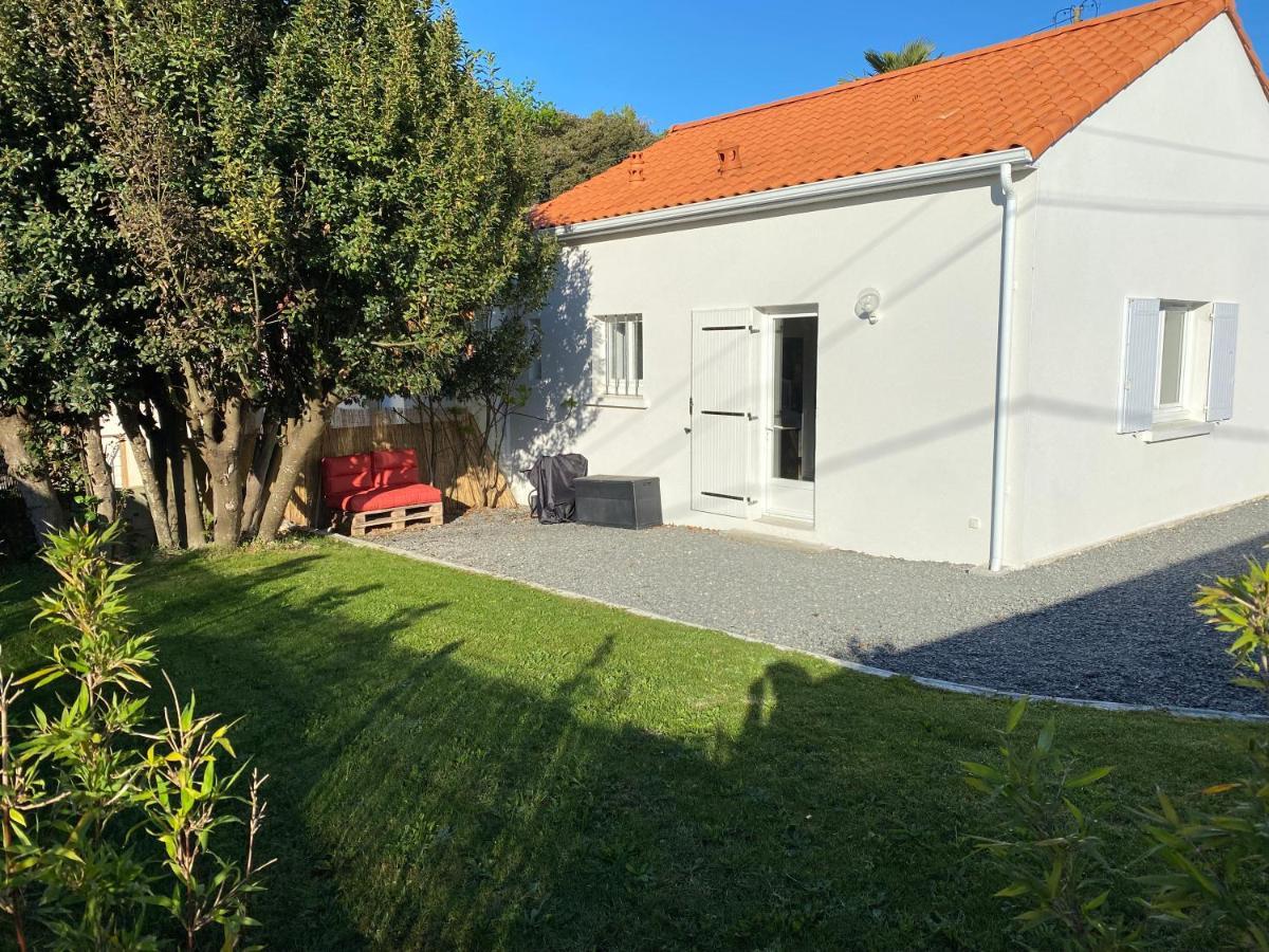 Maisonnette Confortable A Pornic Bagian luar foto